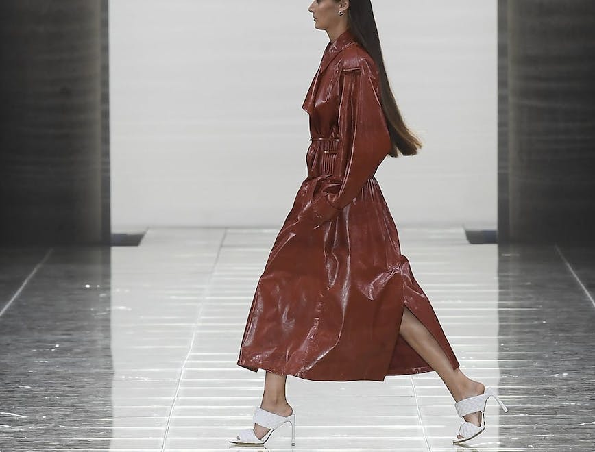 dress clothing apparel person human sleeve female runway