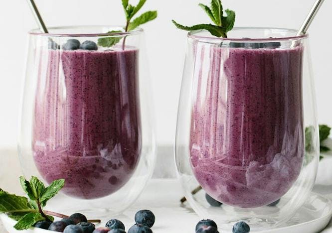 juice beverage drink smoothie blueberry plant fruit food milkshake milk