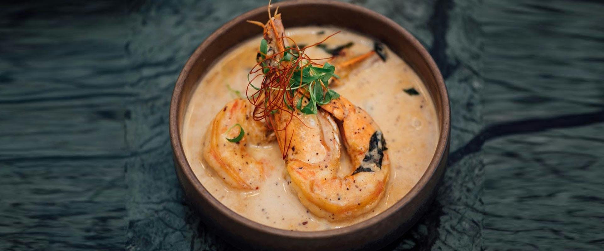 dish meal food bowl soup bowl curry soup stew shrimp animal