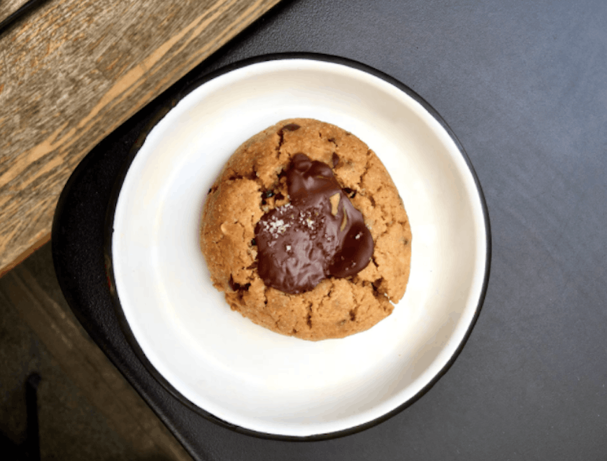 dessert food cookie biscuit chocolate dish meal